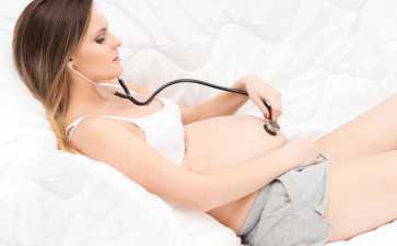 取了29个卵可以当月移植鲜胚吗？取了25个卵可以移鲜胚吗?？